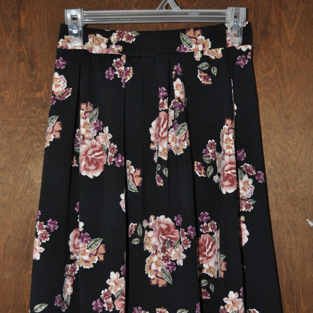 Charlotte Russe High Waisted Floral Skirt